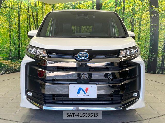 Toyota NOAH HYBRID 2023-05 8458093-14
