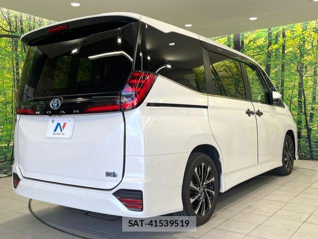 Toyota NOAH HYBRID 2023-05 8458093-16