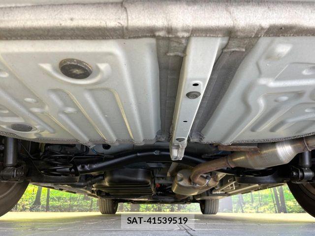 Toyota NOAH HYBRID 2023-05 8458093-18