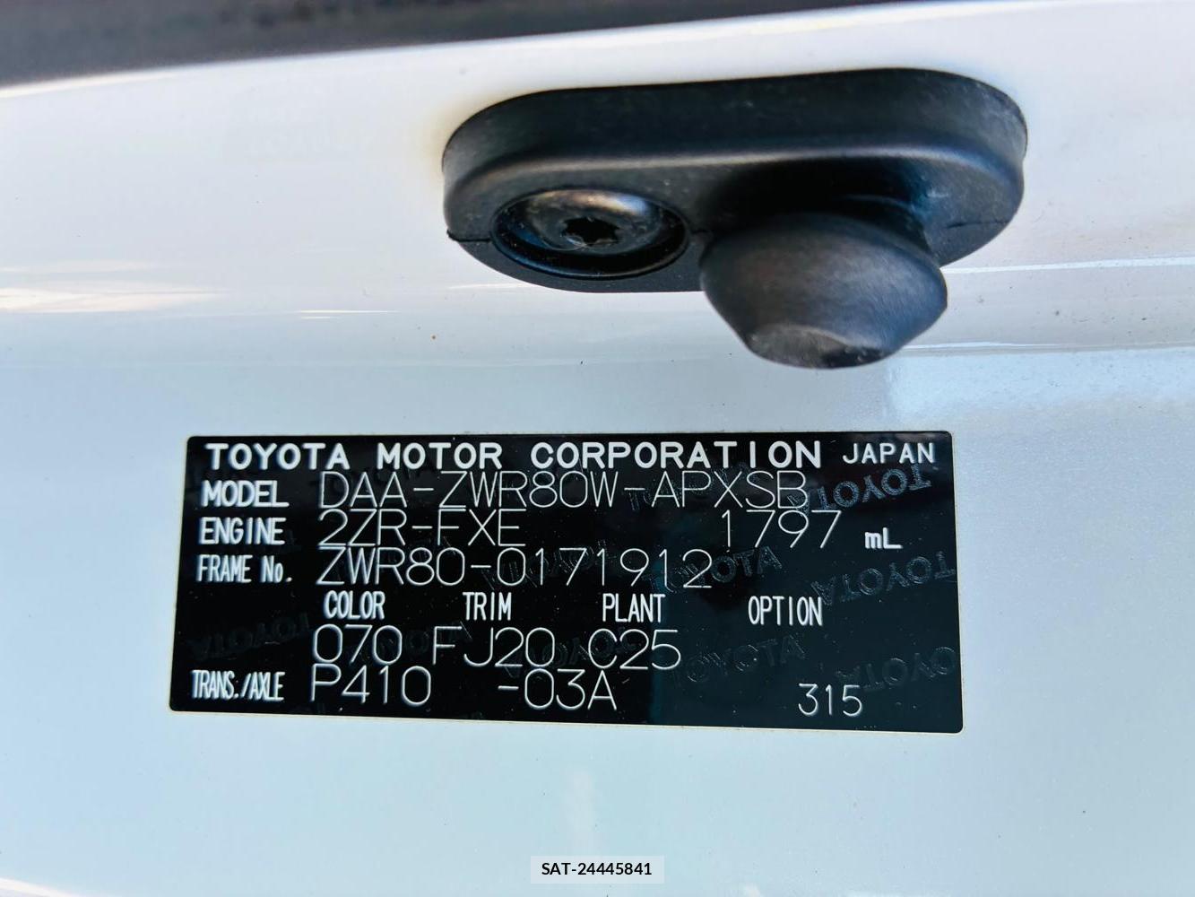 Toyota NOAH HYBRID 2016-02 8435933-41