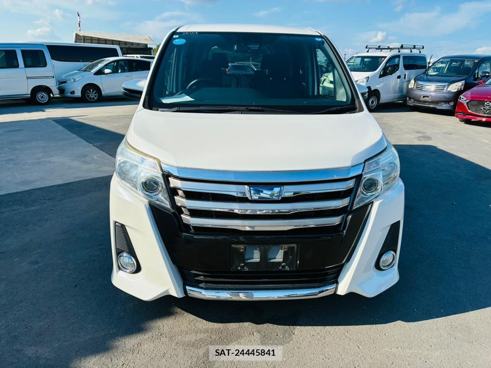 Toyota NOAH HYBRID 2016-02 8435933-7