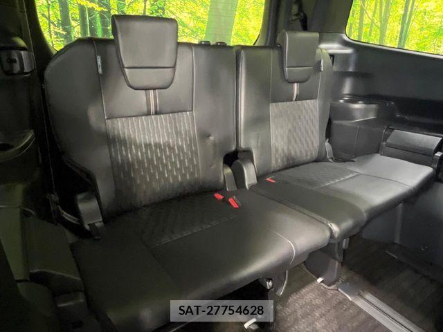 Toyota NOAH HYBRID 2023-07 8485838-9