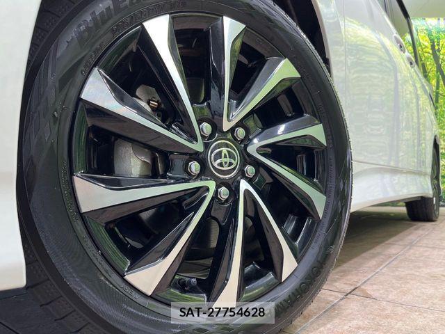 Toyota NOAH HYBRID 2023-07 8485838-13