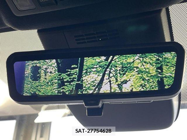 Toyota NOAH HYBRID 2023-07 8485838-4