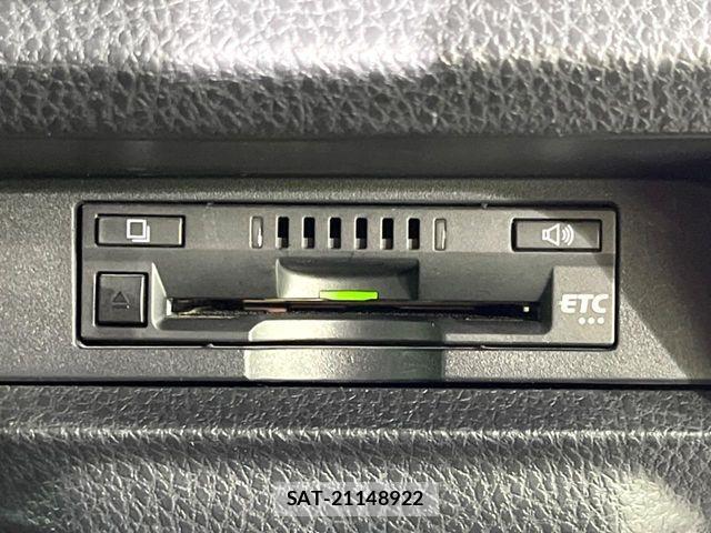 Toyota NOAH HYBRID 2021-06 8526300-6