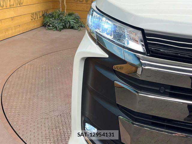 Toyota NOAH HYBRID 2023-07 8526291-11