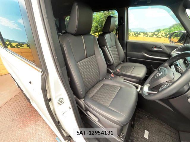 Toyota NOAH HYBRID 2023-07 8526291-6