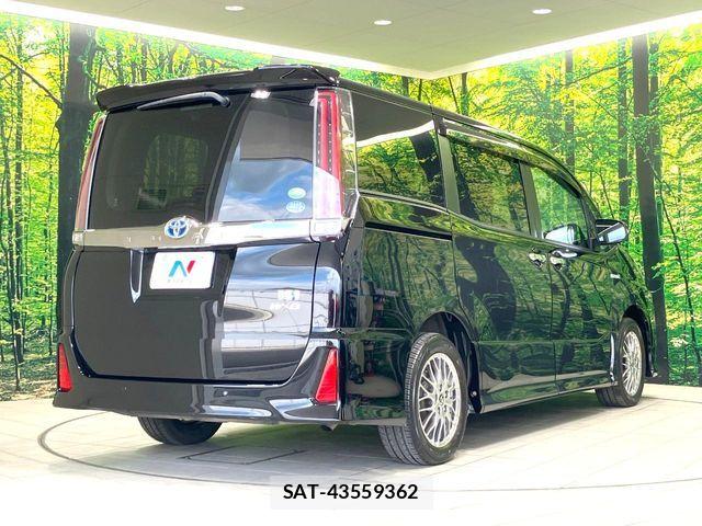 Toyota NOAH HYBRID 2020-03 8526302-17