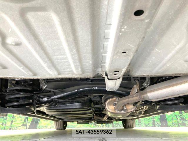 Toyota NOAH HYBRID 2020-03 8526302-19