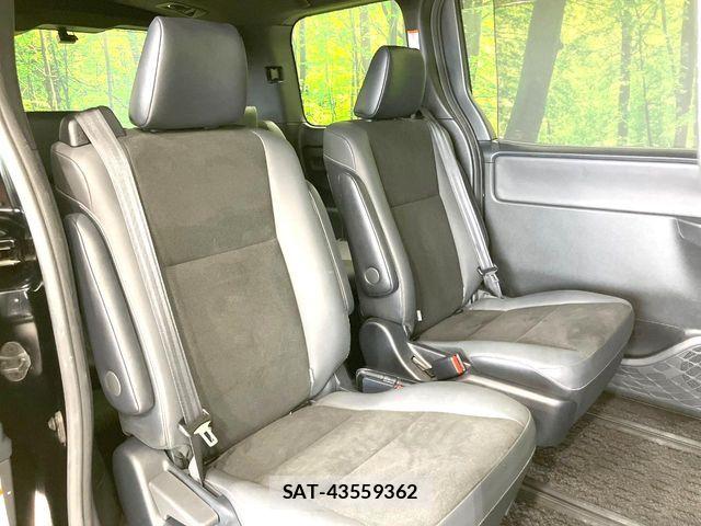 Toyota NOAH HYBRID 2020-03 8526302-8