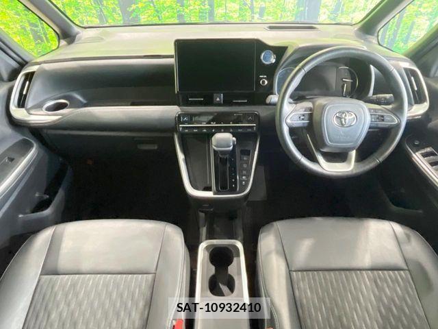 Toyota NOAH HYBRID 2022-09 8526293-1