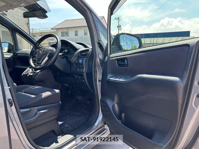 Toyota NOAH HYBRID 2016-01 8526306-13