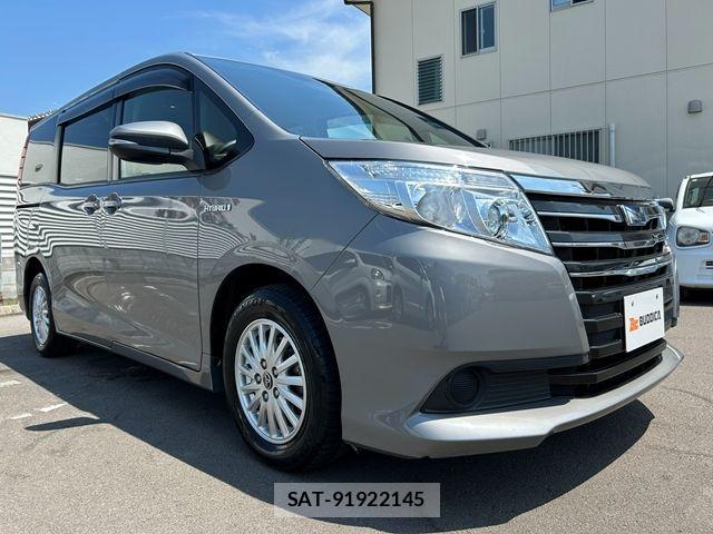 Toyota NOAH HYBRID 2016-01 8526306-1