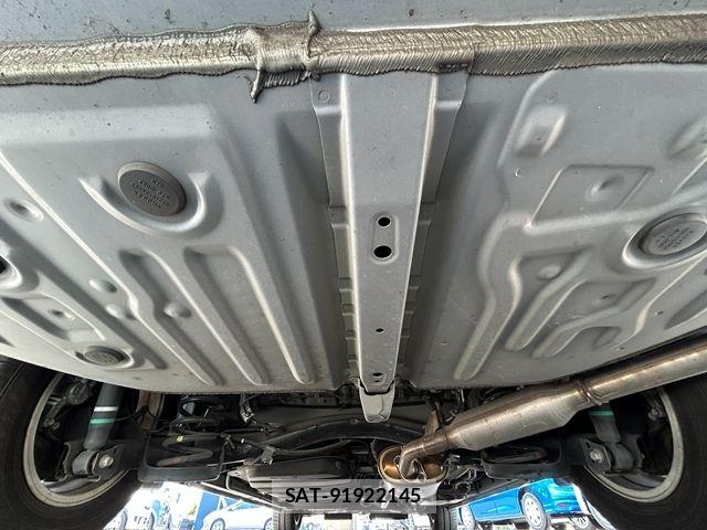 Toyota NOAH HYBRID 2016-01 8526306-25