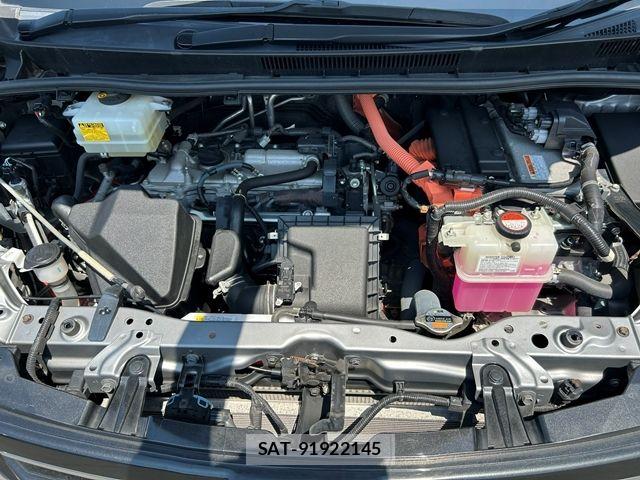 Toyota NOAH HYBRID 2016-01 8526306-28