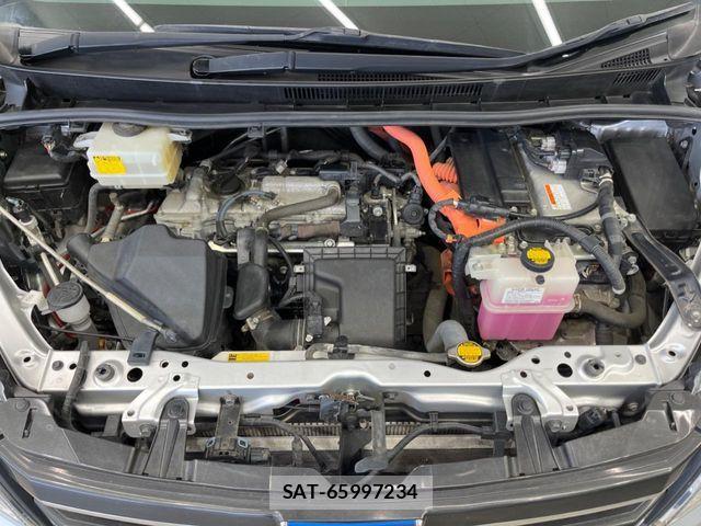Toyota NOAH HYBRID 2014-03 8526305-18