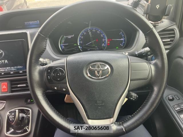 Toyota NOAH HYBRID 2014-10 8526304-10