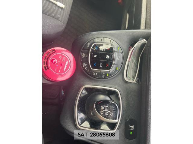 Toyota NOAH HYBRID 2014-10 8526304-15