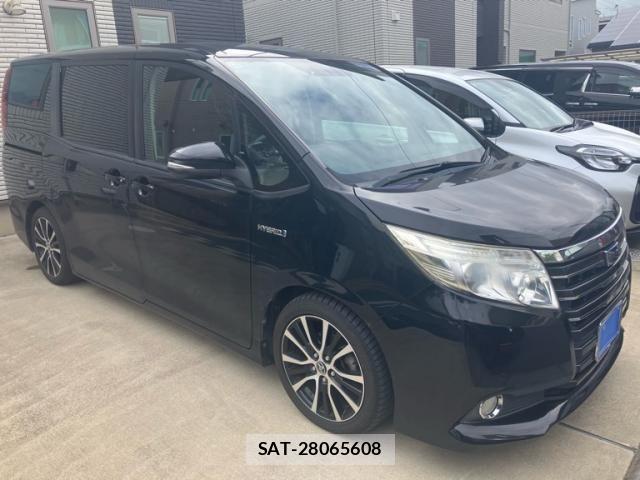 Toyota NOAH HYBRID 2014-10 8526304-1