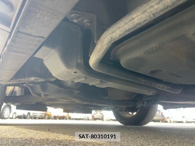 Toyota NOAH HYBRID 2014-06 8526308-21