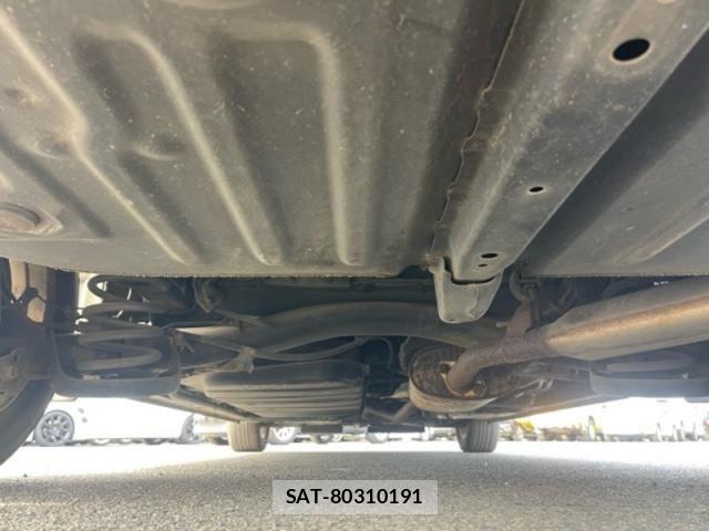 Toyota NOAH HYBRID 2014-06 8526308-22