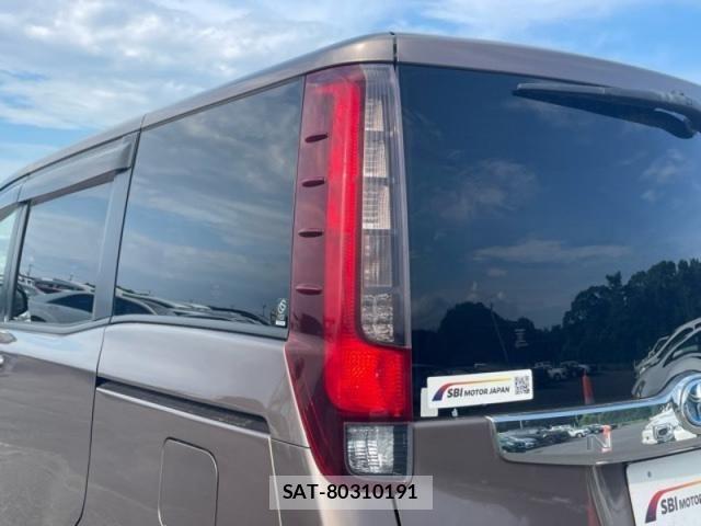 Toyota NOAH HYBRID 2014-06 8526308-27