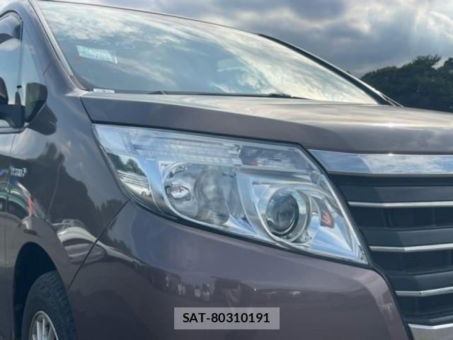 Toyota NOAH HYBRID 2014-06 8526308-29