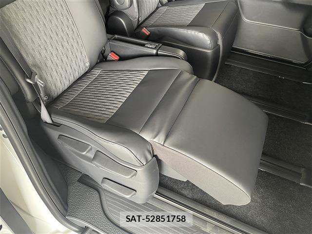 Toyota NOAH HYBRID 2026-03 8562989-26