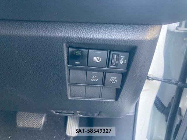 Toyota NOAH HYBRID 2023-10 8562993-15