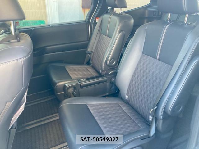 Toyota NOAH HYBRID 2023-10 8562993-5