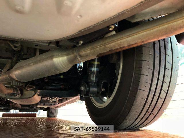 Toyota NOAH HYBRID 2015-09 8563001-19