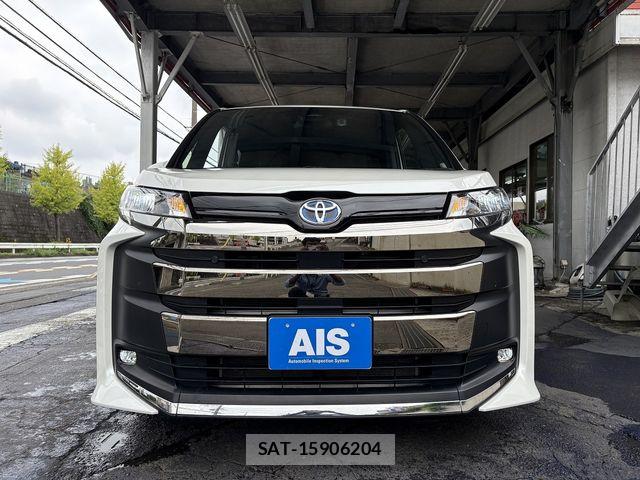 Toyota NOAH HYBRID 2023-10 8562996-9