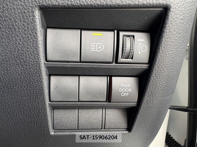 Toyota NOAH HYBRID 2023-10 8562996-6