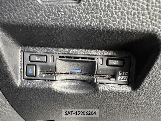 Toyota NOAH HYBRID 2023-10 8562996-8
