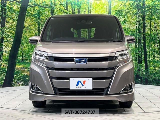 Toyota NOAH HYBRID 2019-11 8562992-14