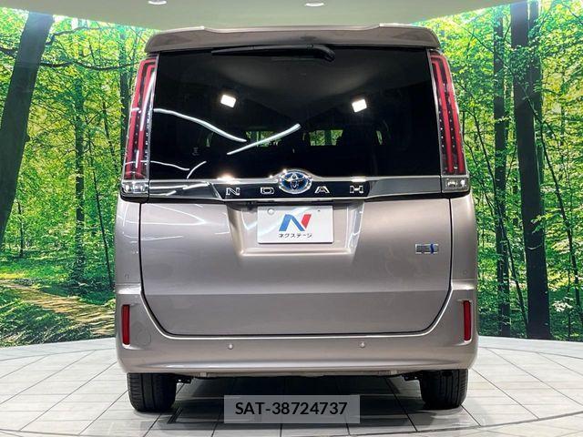 Toyota NOAH HYBRID 2019-11 8562992-15