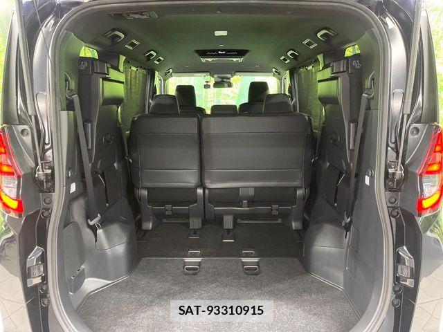 Toyota NOAH HYBRID 2023-09 8562991-10