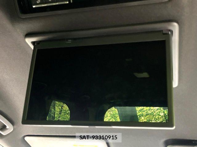 Toyota NOAH HYBRID 2023-09 8562991-4