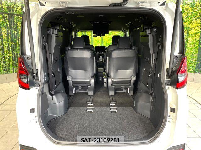 Toyota NOAH HYBRID 2022-06 8562987-10