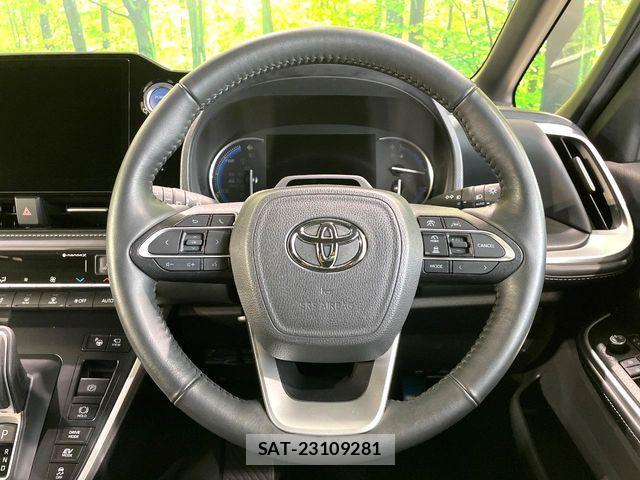 Toyota NOAH HYBRID 2022-06 8562987-11