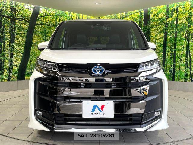 Toyota NOAH HYBRID 2022-06 8562987-14