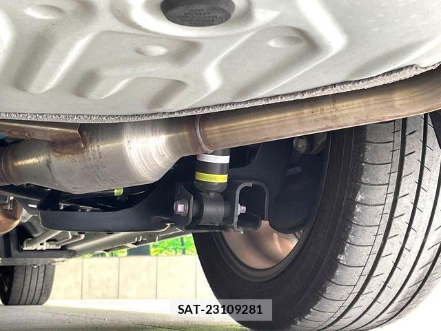 Toyota NOAH HYBRID 2022-06 8562987-19