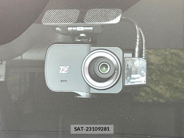 Toyota NOAH HYBRID 2022-06 8562987-6