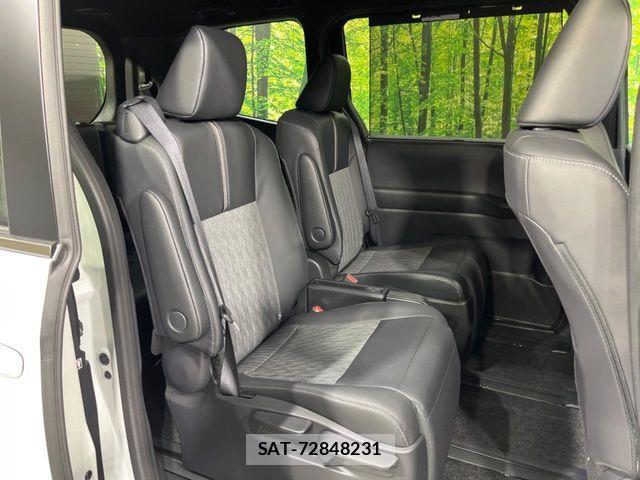 Toyota NOAH HYBRID 2026-01 8562986-8