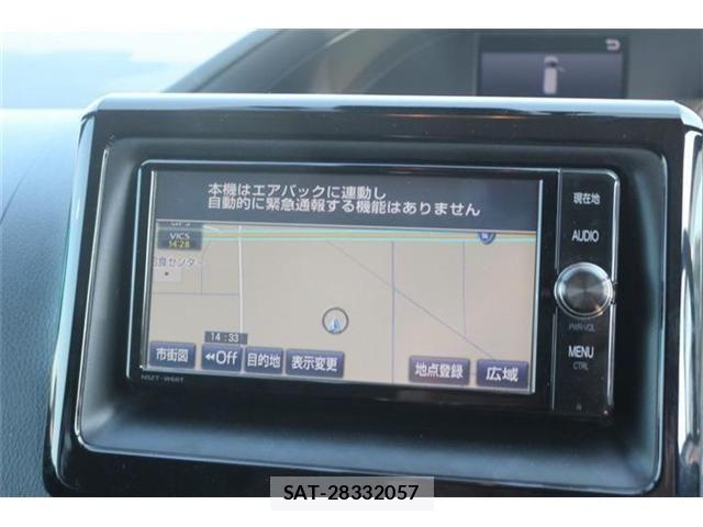 Toyota NOAH HYBRID 2017-12 8562995-2