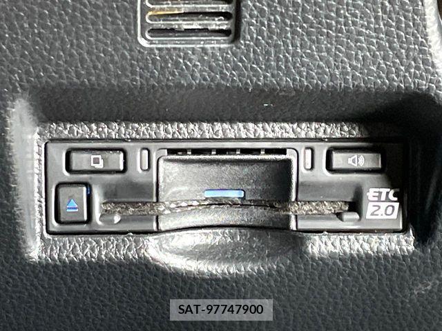 Toyota NOAH HYBRID 2024-07 8562988-6