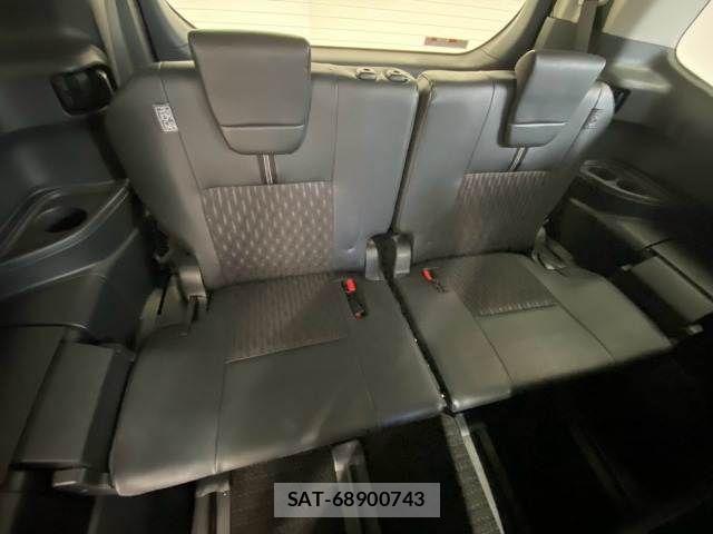 Toyota NOAH HYBRID 2022-12 8628122-11