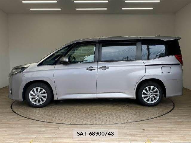 Toyota NOAH HYBRID 2022-12 8628122-16