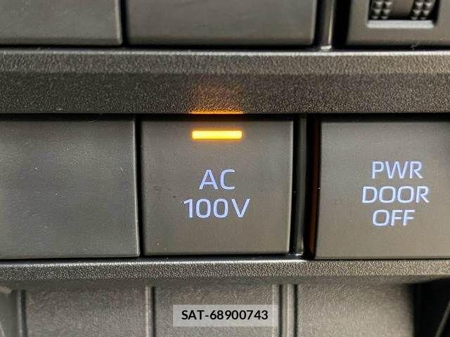 Toyota NOAH HYBRID 2022-12 8628122-8