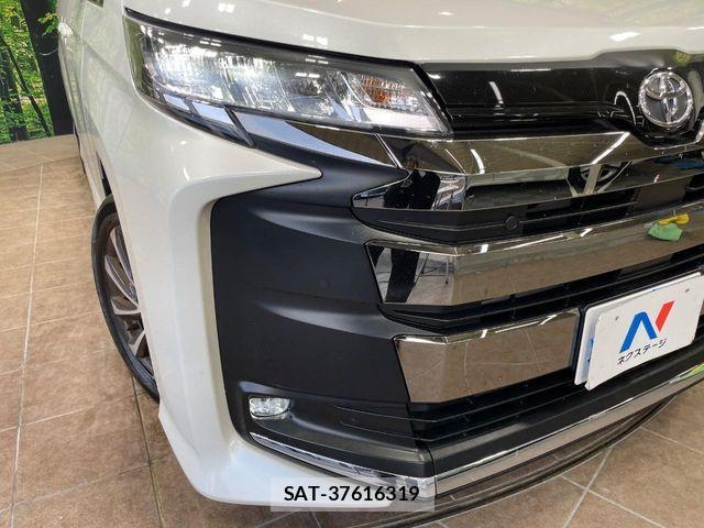 Toyota NOAH HYBRID 2026-03 8628114-12
